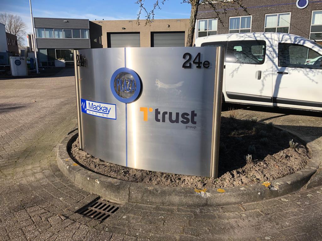 Trust Group - Welkomstbord Signing | Trim-Line Zevenbergen