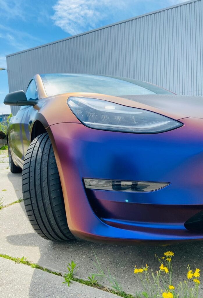 Let's get 2-gether - Tesla Car Wrapping - Koplamp | Trim-Line Zevenbergen