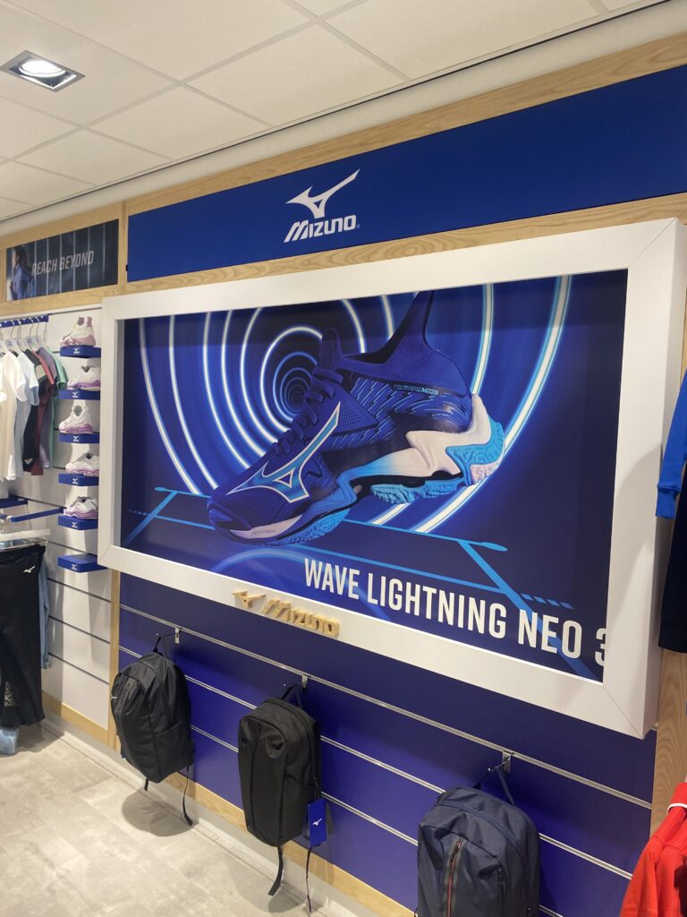 Mizuno - Interieur Signing | Trim-Line Zevenbergen